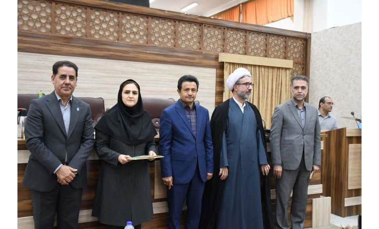 تجلیل از همکاران دانشکده دامپزشکی بعنوان سرآمد آموزشی