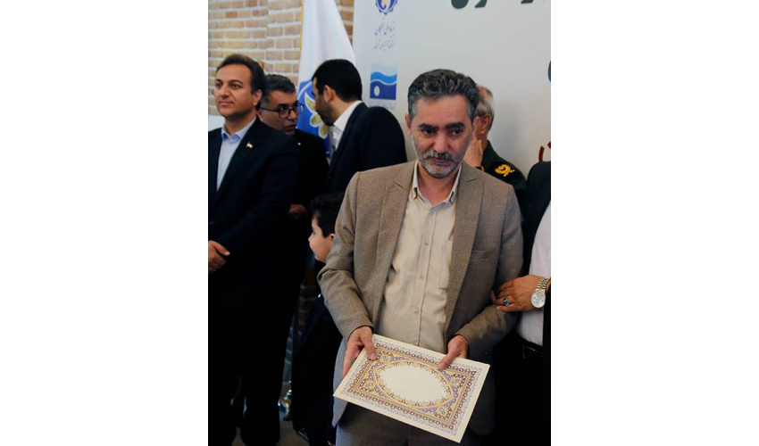 تجلیل از کارشناس دانشگاه تبریز به عنوان یکی از پیشکسوتان مطبوعات استان